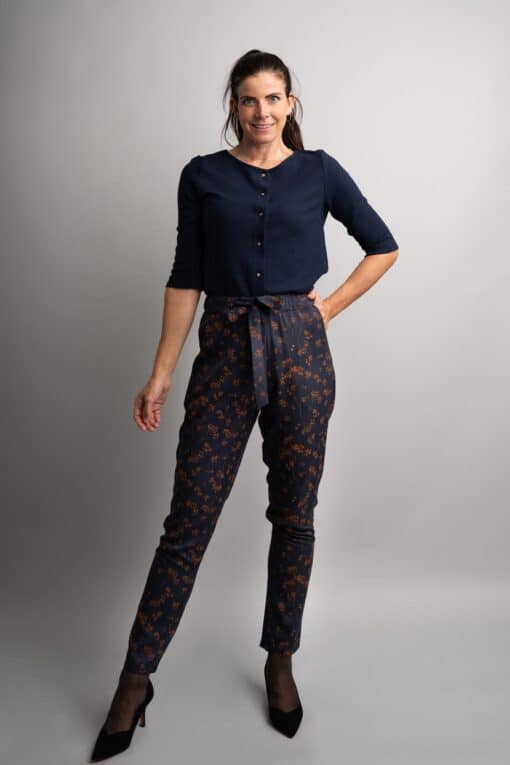 Floor Navy Blossom broek - Image 2