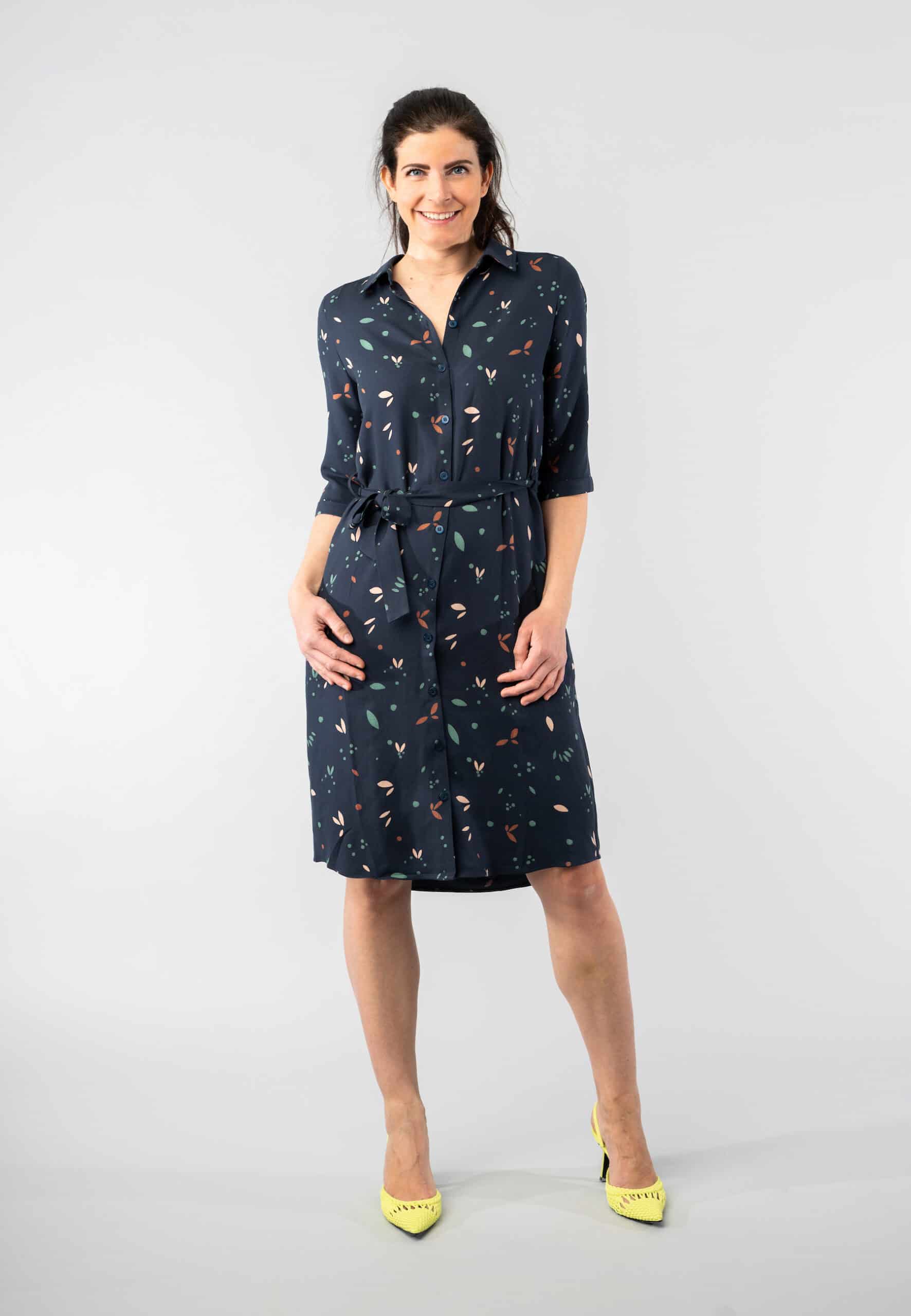 Merel Navy Graphics dress 42